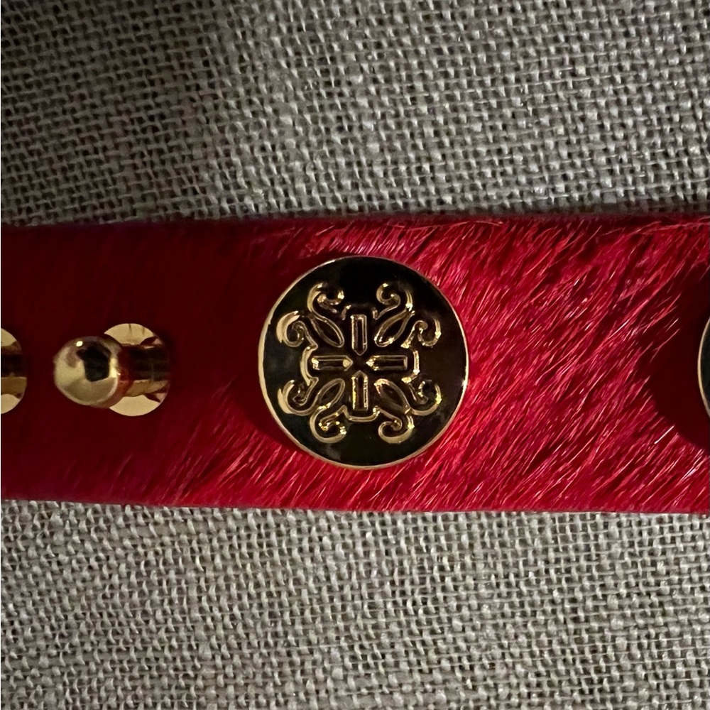 Rustic Cuff Red Logo button bracelet - Picture 2 of 8